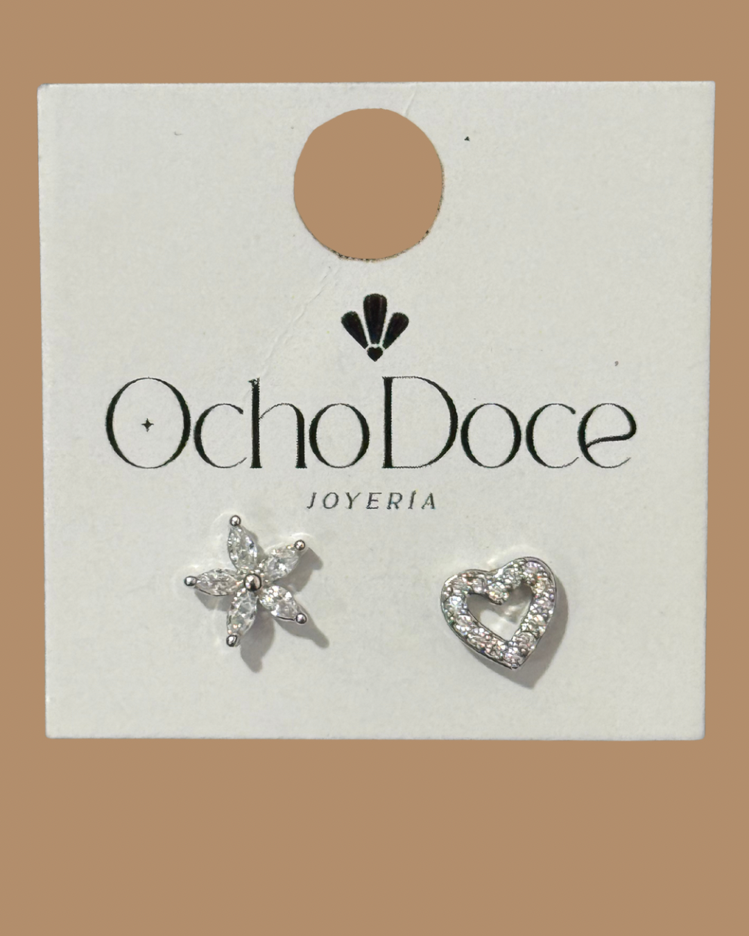 OCHO DOCE