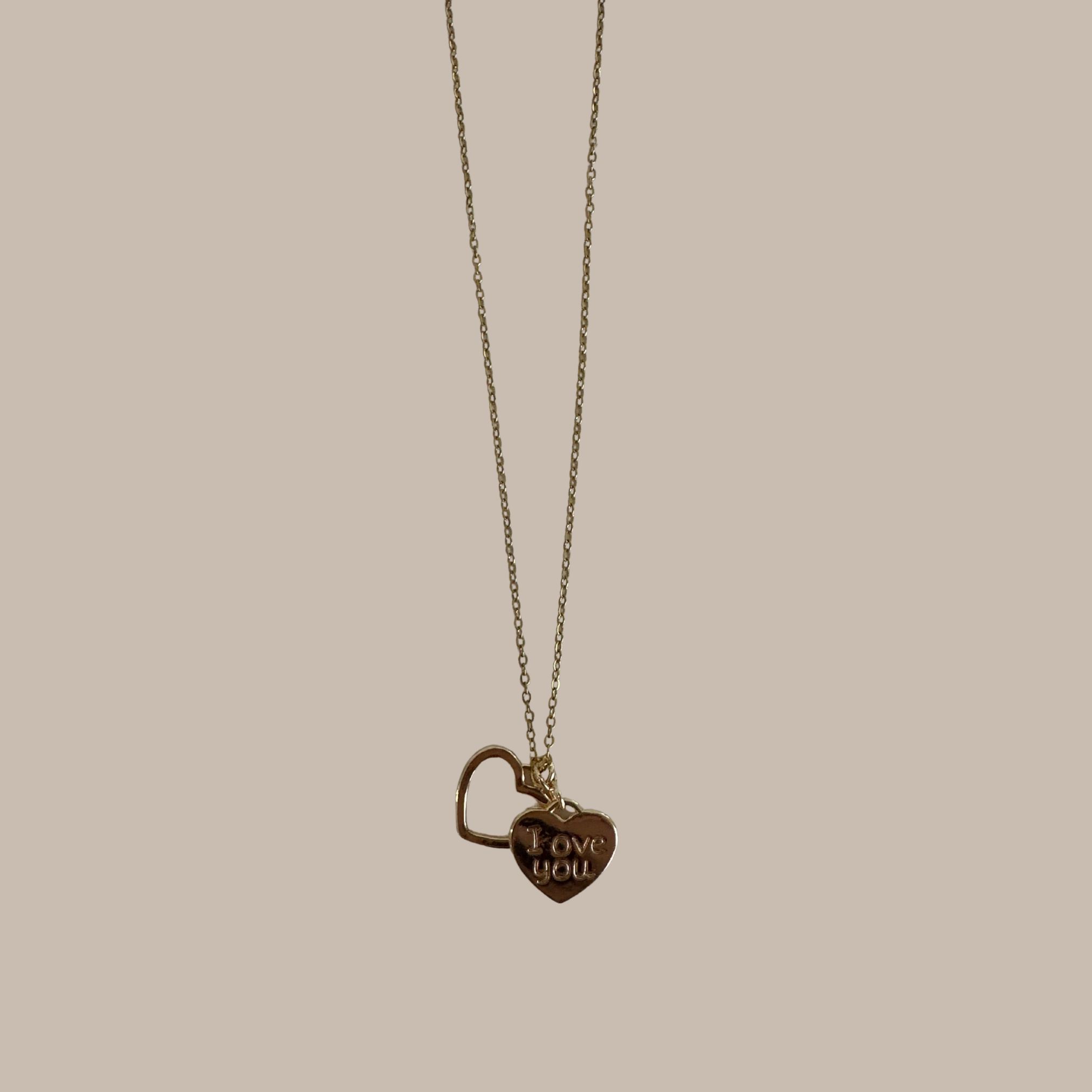 COLLAR CORAZON DORADO