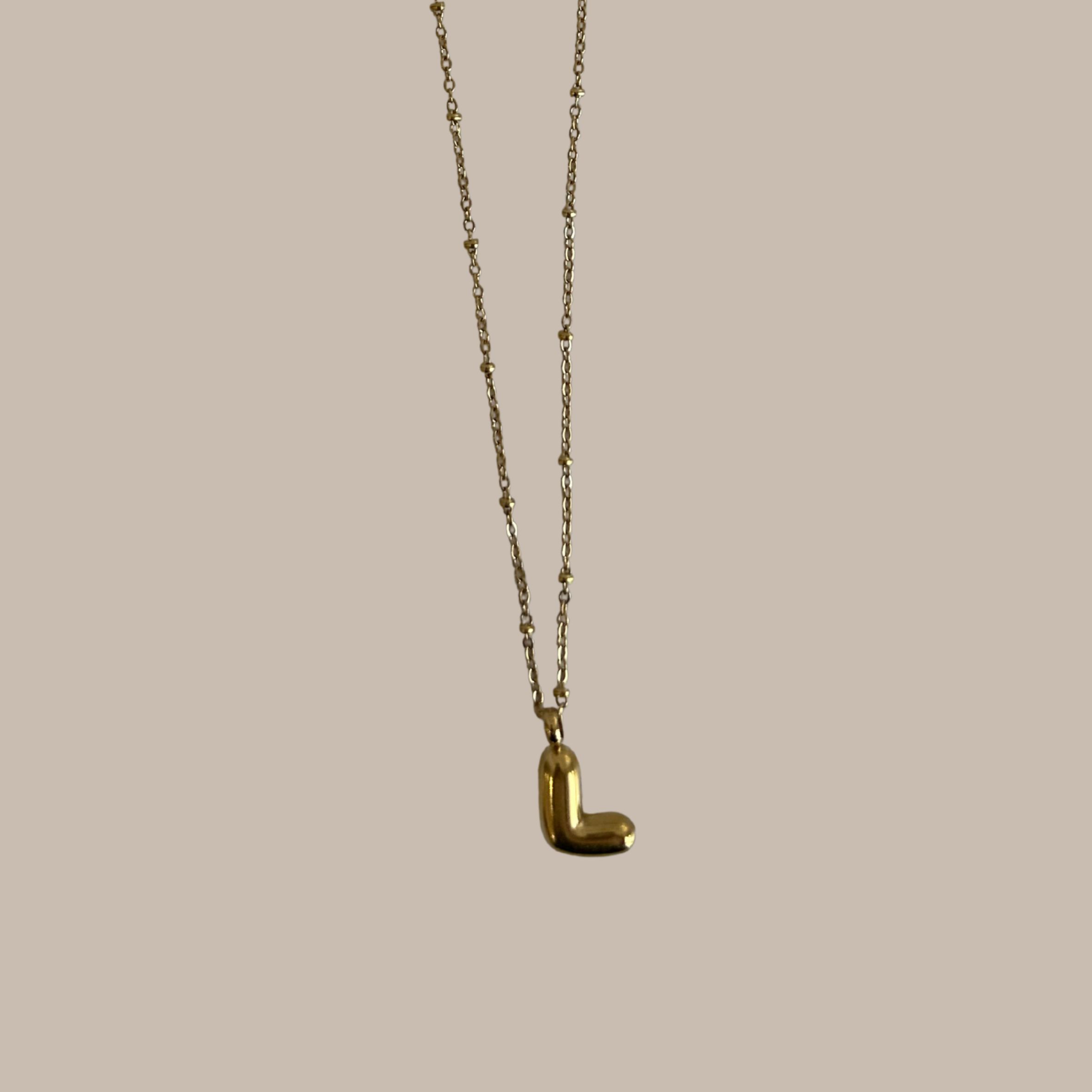 COLLAR DORADO &#180;&#180;L&#180;&#180;