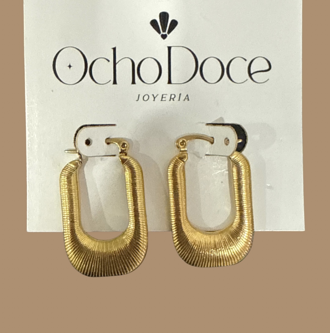 OCHO DOCE