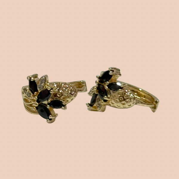 ARETES DORADOS