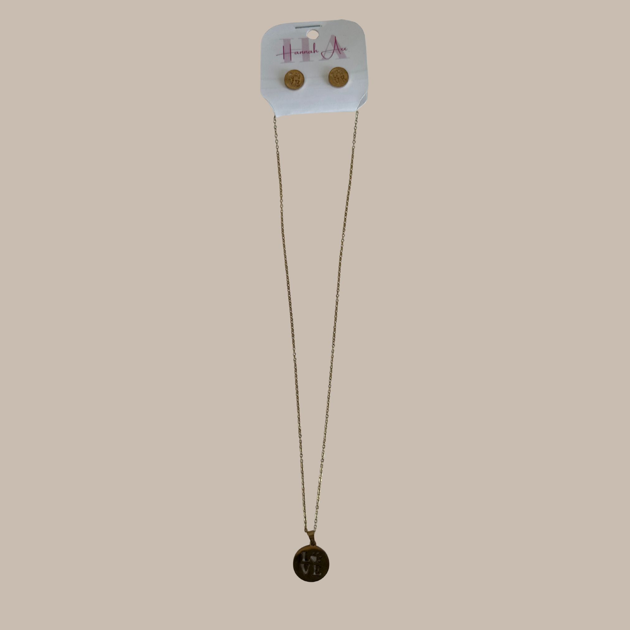 COLLAR Y ARETES LOVE