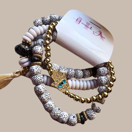 JUEGO DE PULSERAS BLANCAS