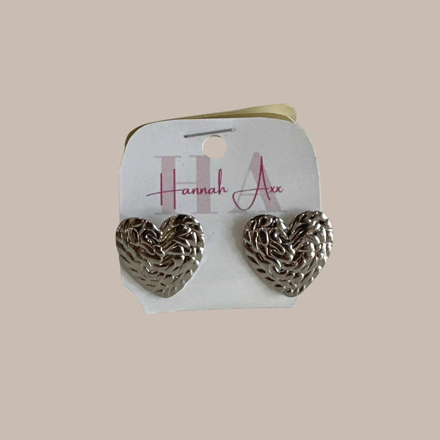 ARETES CORAZON PLATEADO