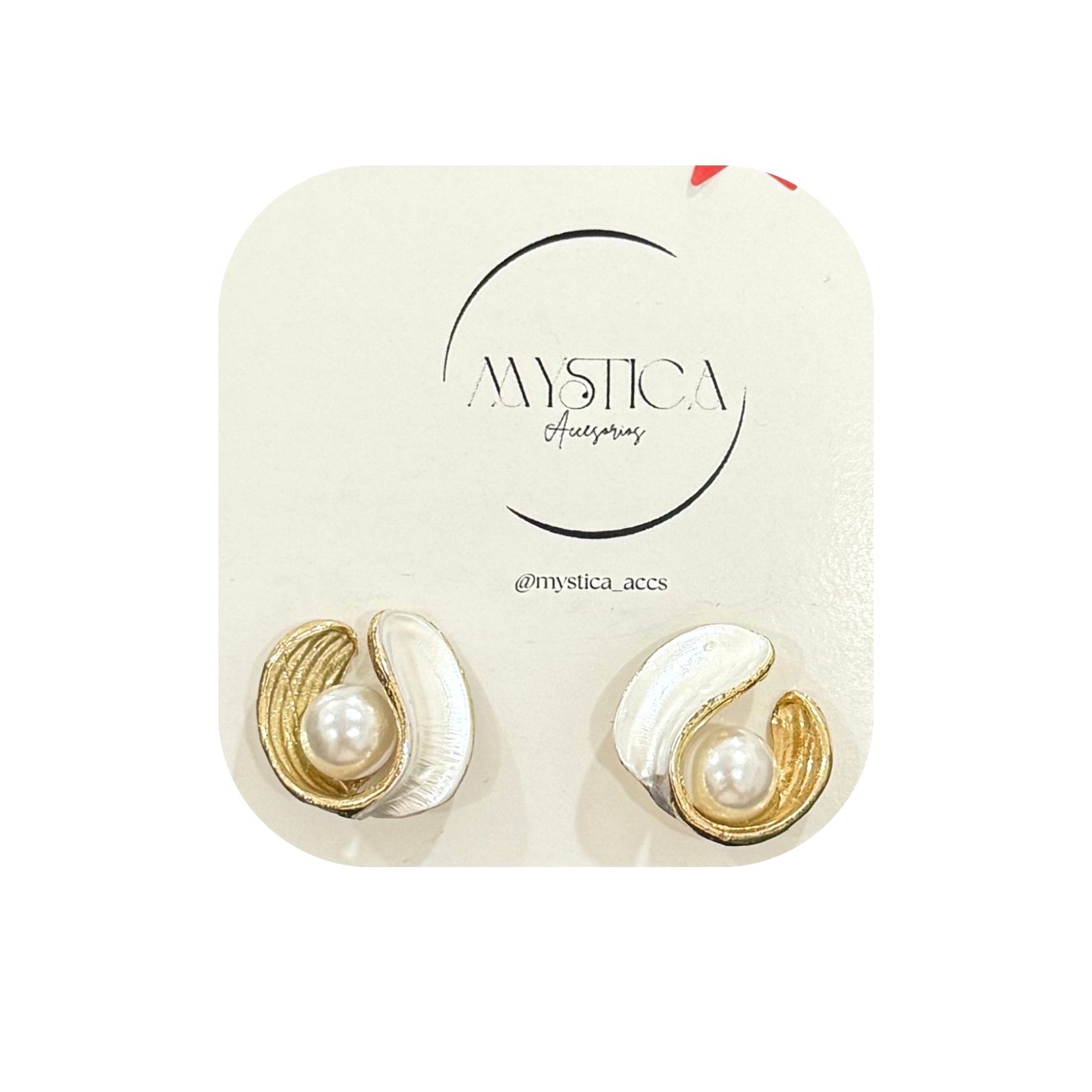 ARETES DORADOS CON PERLAS